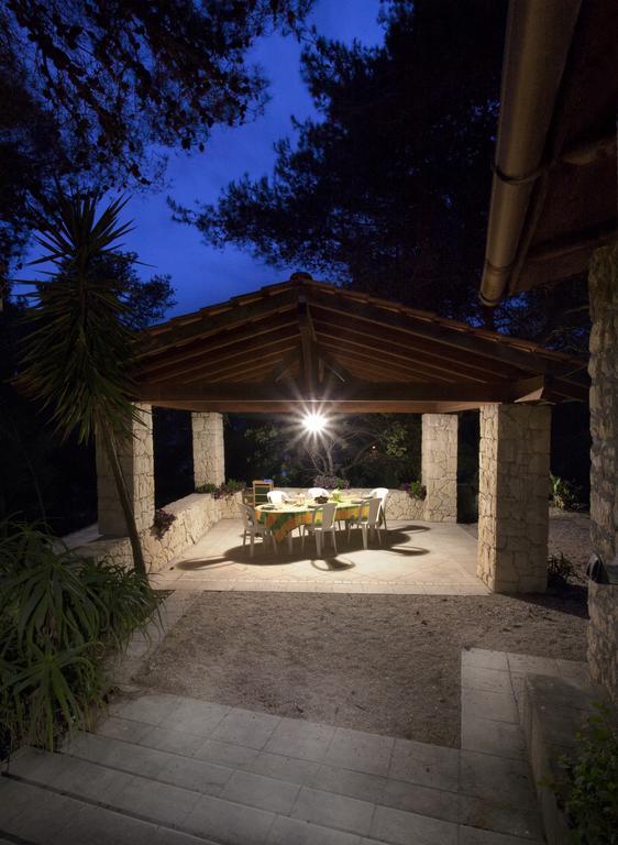 Trullo In The Wood Villa นาร์โด ภายนอก รูปภาพ